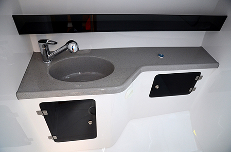 Maxus 28 ''Waverunner''